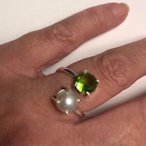 Peridot Pearl Stamped 925 Sterling Silver Ring